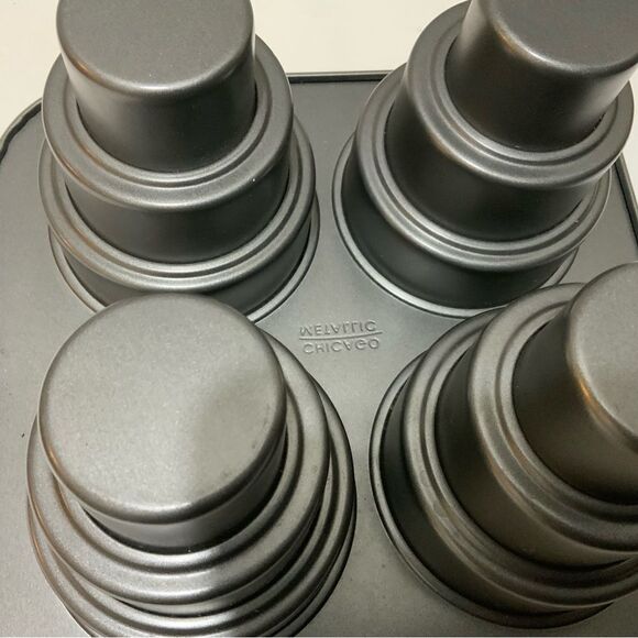 Chicago Metallic Multi Tier Cake Pan 4 Cavity 10.6 x 9.60 x 4.5 Inch - Picture 4 of 8